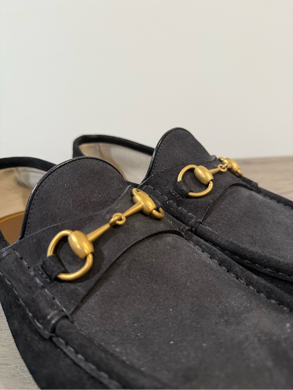 Gucci Black Suede Horsebit Loafers Size 9 - Picture 2 of 7